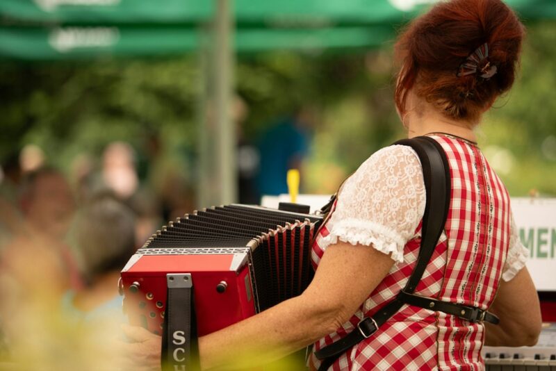 Best Apps to Learn Accordion Playing for Beginners